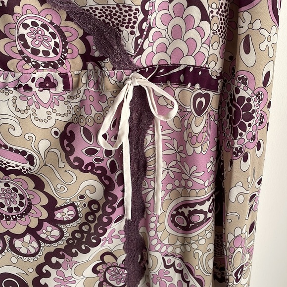 Apt.9 Career V-Neck Fully Lined Top Lace trim flared sleeves- tan & purple- L - Picture 4 of 15